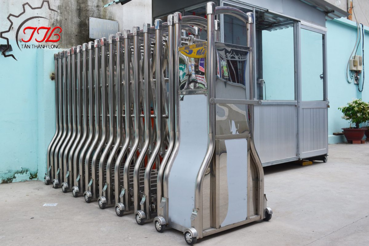 Tư vấn báo giá về thi công lắp đặt cổng xếp inox tại Vũng Tàu